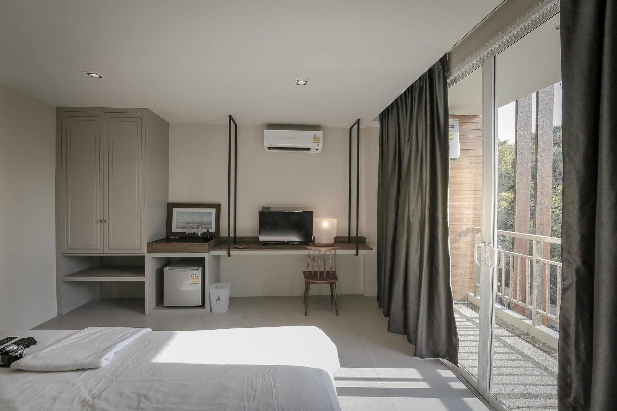 Sugar Ohana Poshtel Phuket Dış mekan fotoğraf