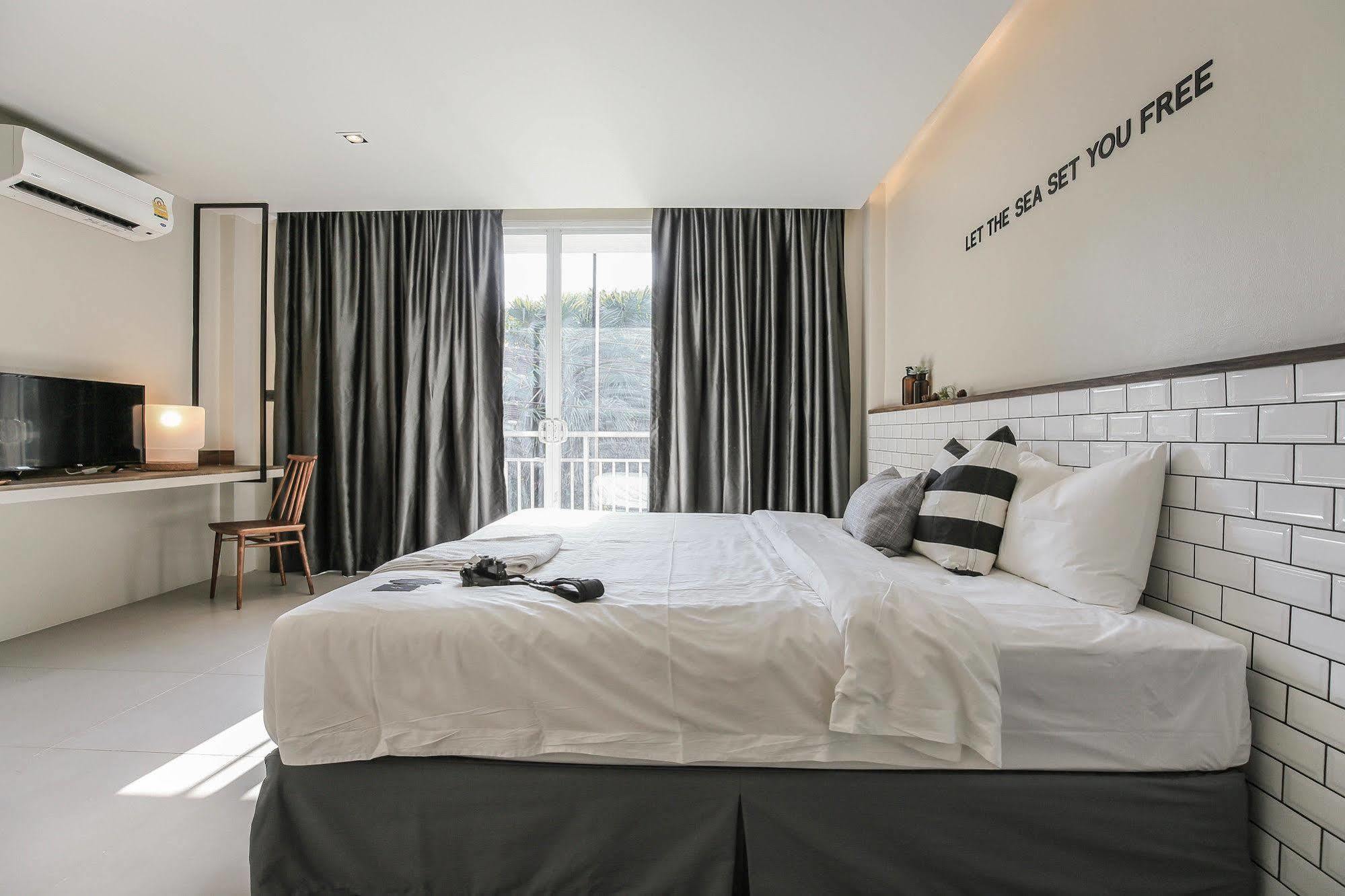 Sugar Ohana Poshtel Phuket Dış mekan fotoğraf